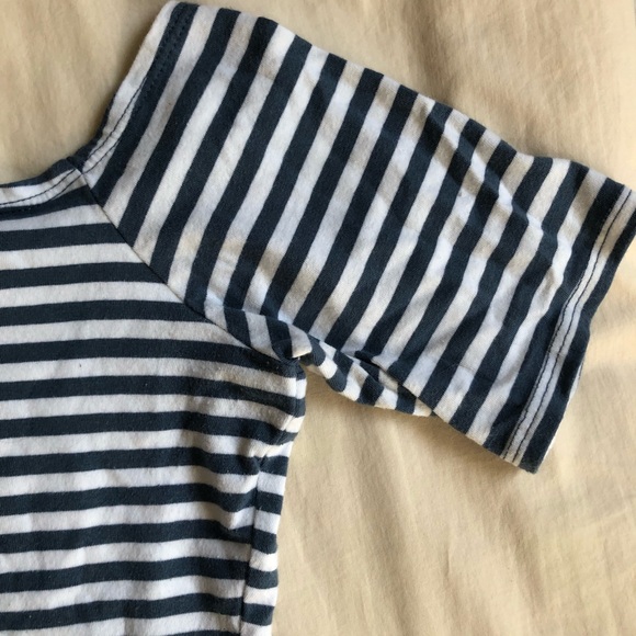 Crop Top - Picture 2 of 3